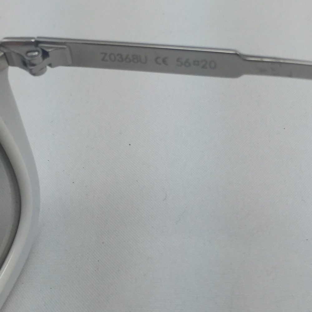 Authentic Louis Vuitton Sunglasses! - Picture 3 of 4